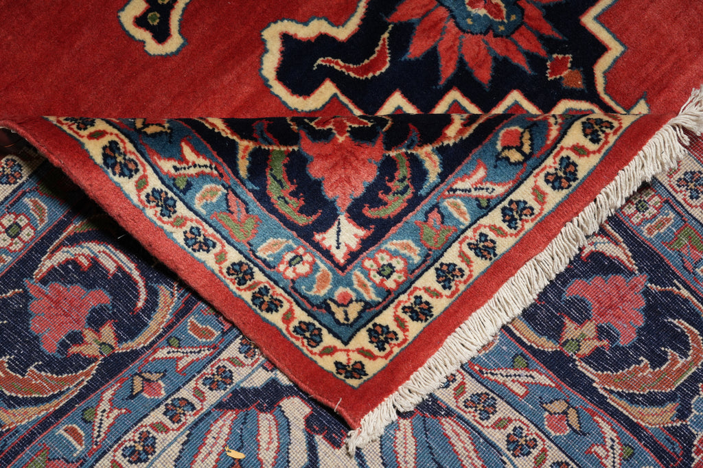 7 x 10.8 Persian Sarouk Rug Coral Red 72410