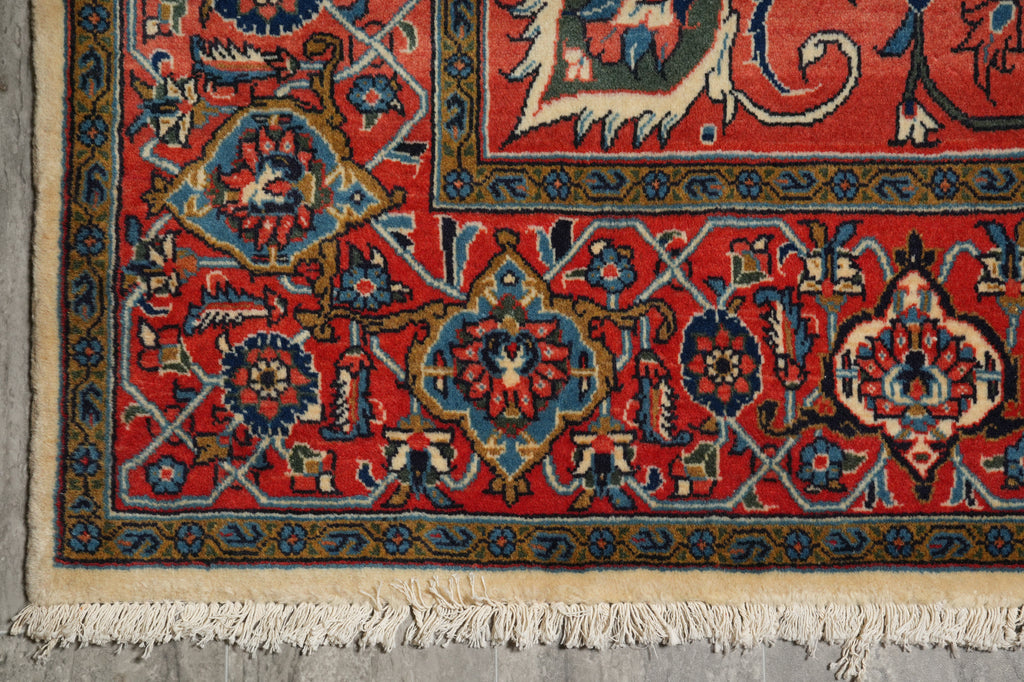 7 x 8.8 Ivory Fine Persian Lilihan Sarouk Rug 72370