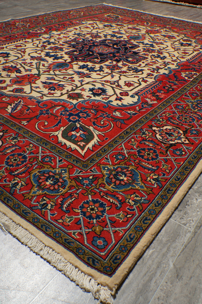 7 x 8.8 Ivory Fine Persian Lilihan Sarouk Rug 72370