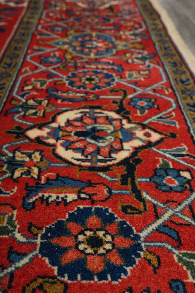 7 x 8.8 Ivory Fine Persian Lilihan Sarouk Rug 72370