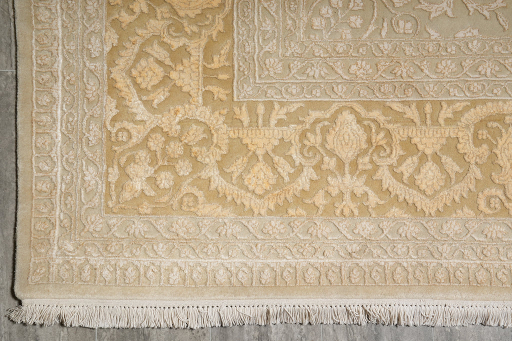 9 x 11.6 Fine Quality Wool and Silk Transitional Hand-Knotted Rug #B-72516
