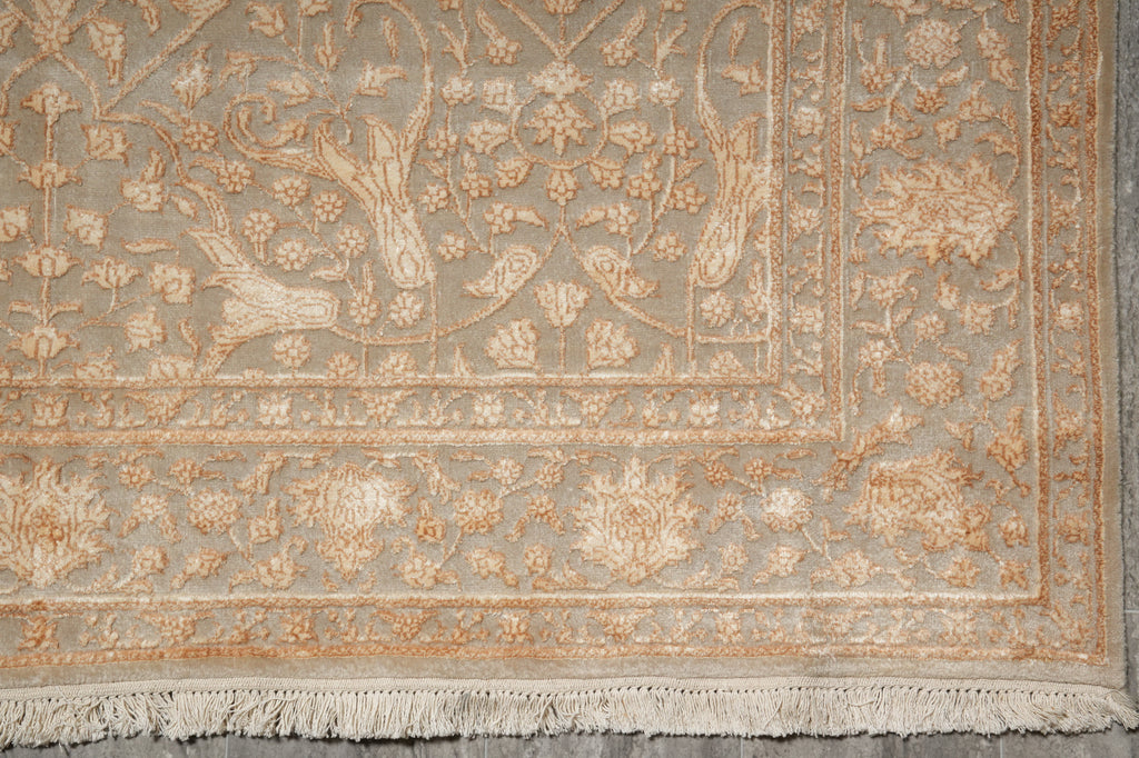 5.6 x 7.6 Fine Quality Woola And Silk Transitional Hand-Knotted Rug #PIX-16799