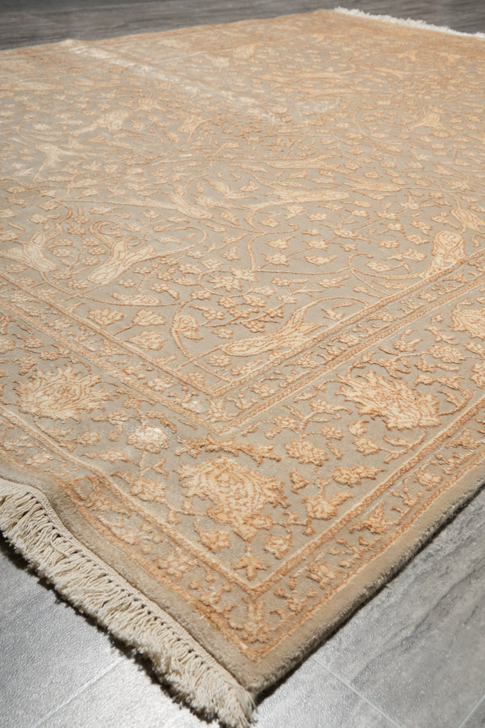 5.6 x 7.6 Fine Quality Woola And Silk Transitional Hand-Knotted Rug #PIX-16799