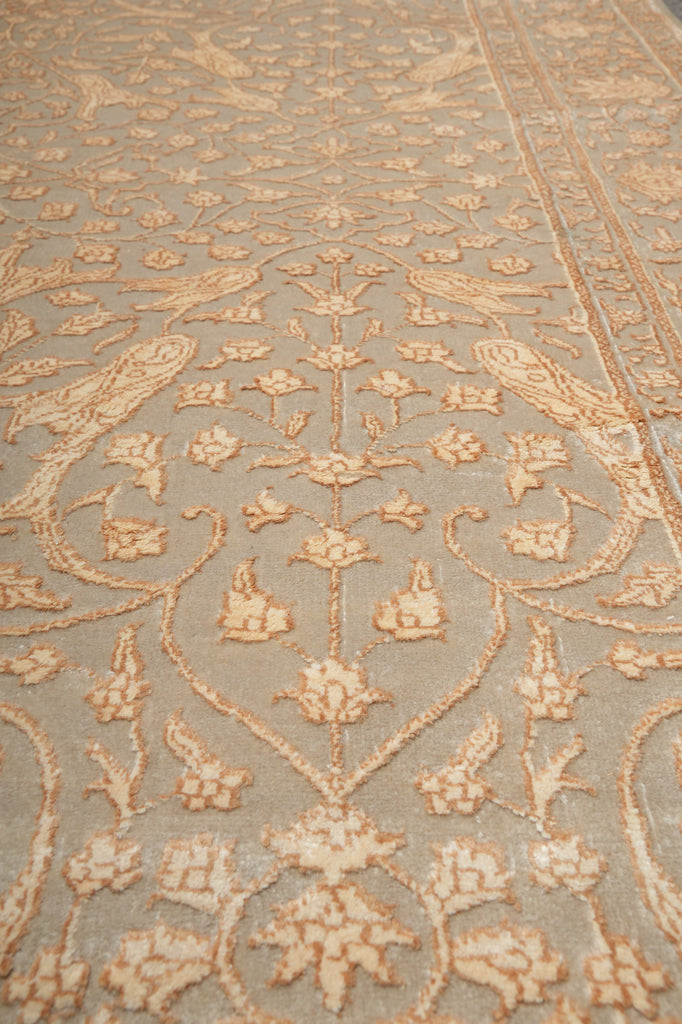 5.6 x 7.6 Fine Quality Woola And Silk Transitional Hand-Knotted Rug #PIX-16799