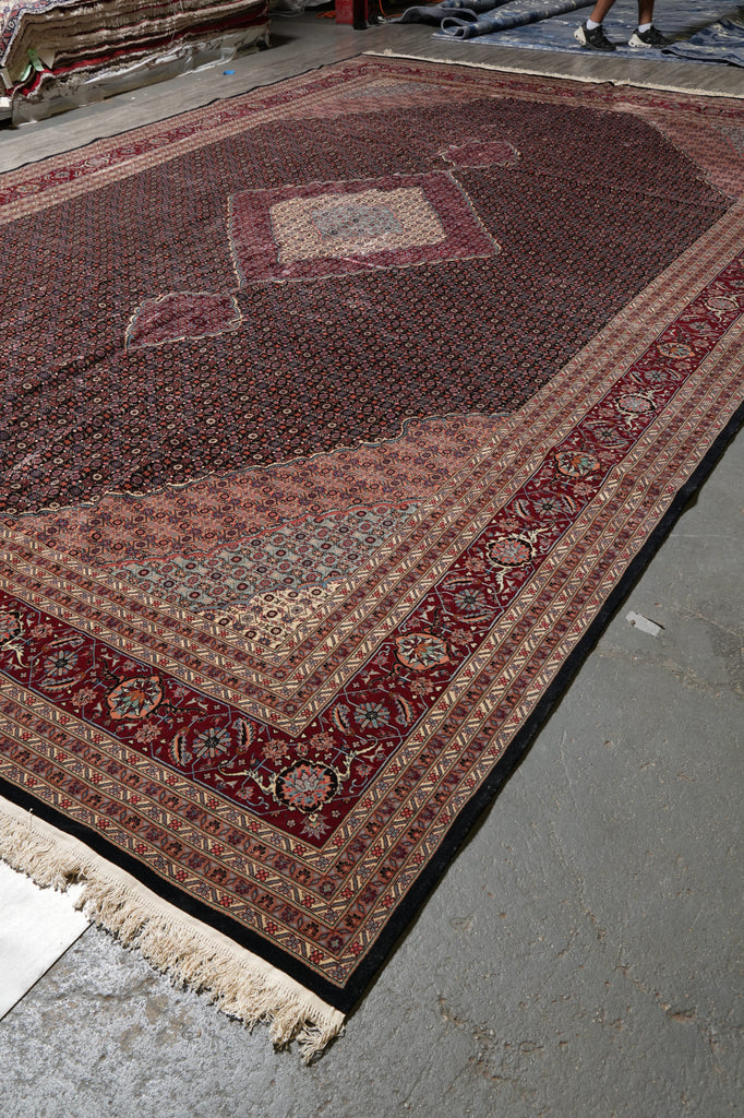 18 x 18.3 High Quality Wool and Silk Mahi Tabriz Rug Black #PIX-5801