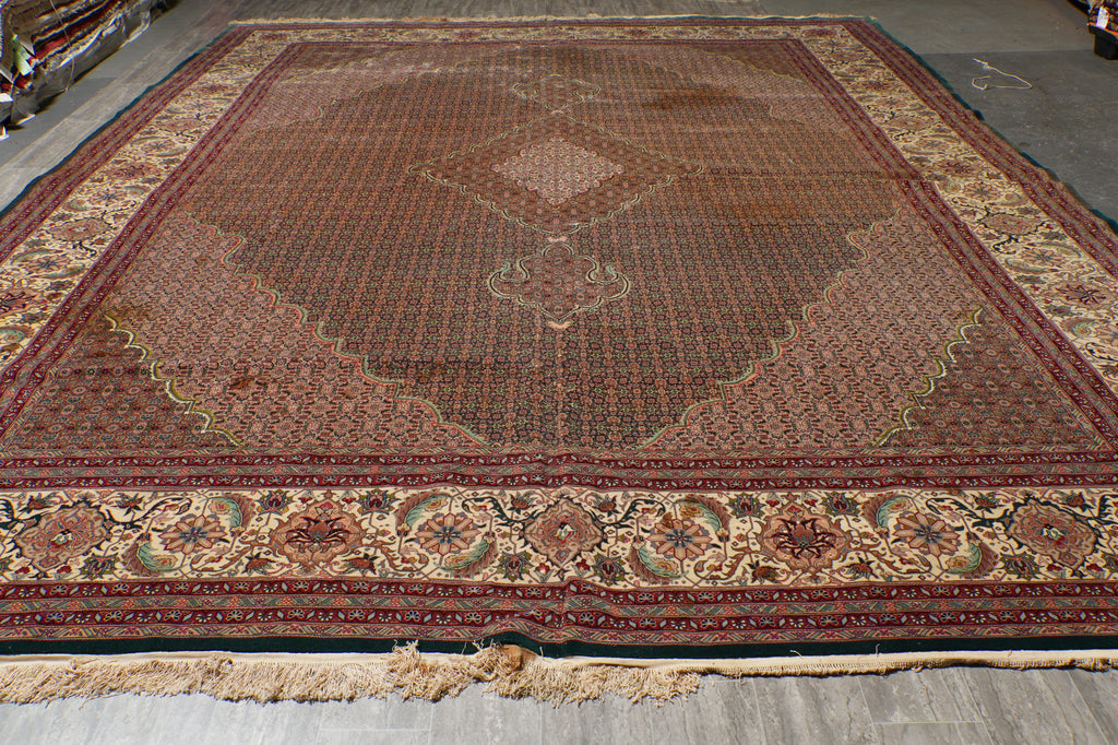 13.3 x 16.6 Fine Wool and Silk on Silk Mahi Tabriz Rug Green #PIX-5767