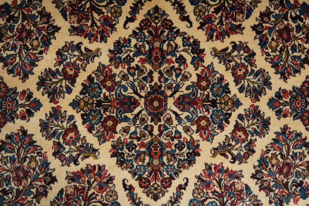 7 x 7.4 Ivory Fine Persian Sarouk Rug 72381