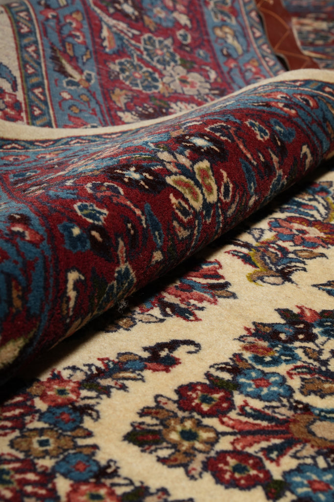 7 x 7.4 Ivory Fine Persian Sarouk Rug 72381