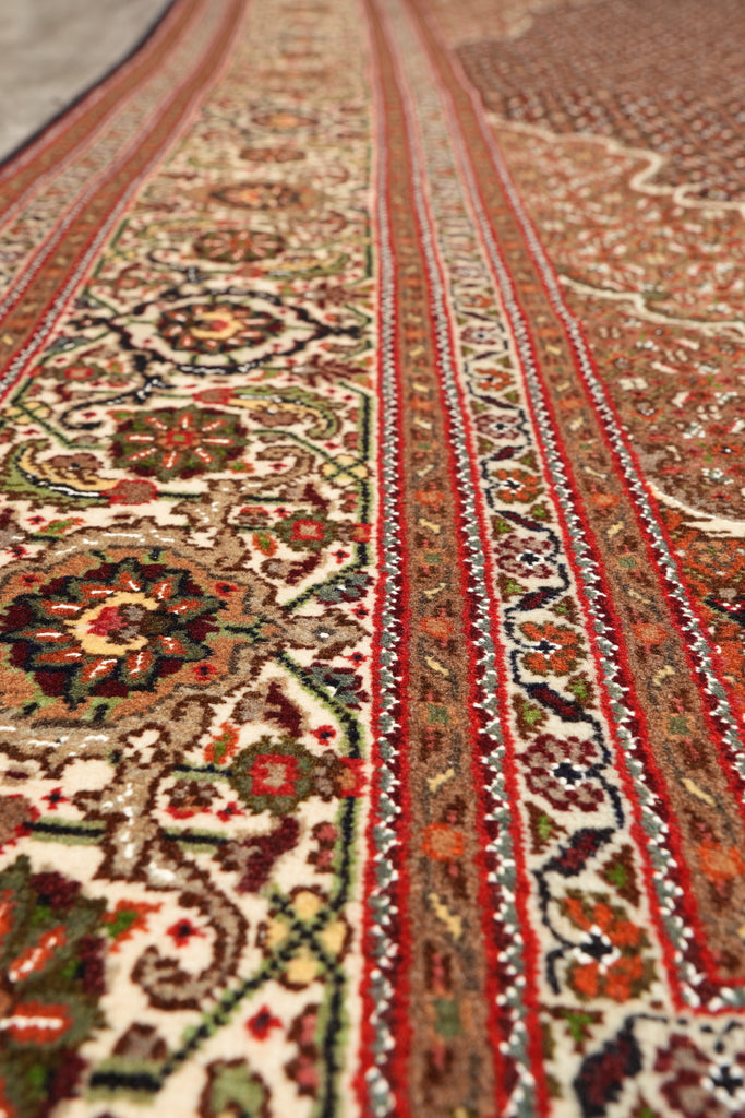 6.7 x 10 Black Authentic Persian Mahi Tabriz Handmade Wool and Silk Rug #F-4220