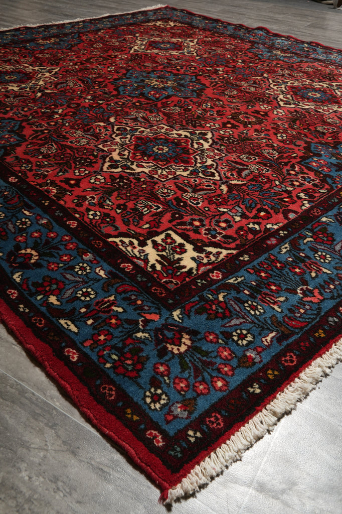 7 x 7 Dull Red Fine Persian Bakhtiari Rug #B-72424
