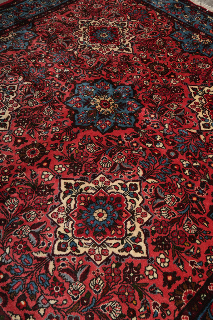 7 x 7 Dull Red Fine Persian Bakhtiari Rug #B-72424