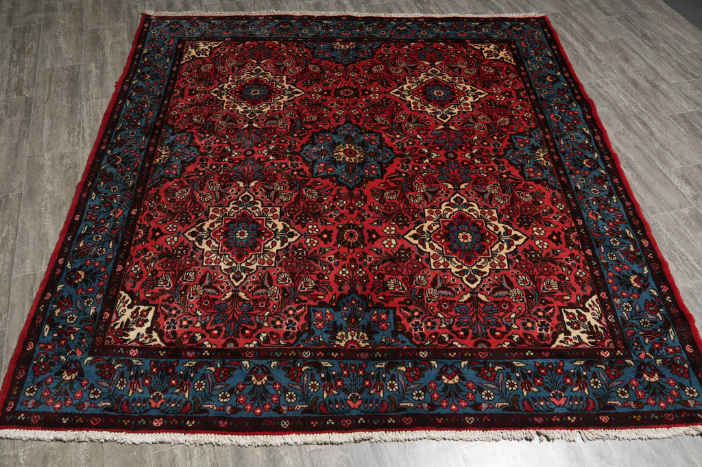 7 x 7 Dull Red Fine Persian Bakhtiari Rug #B-72424