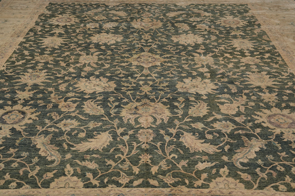 12 x 14.5 Green Quality Agra Rug Finer Weave Natural Wool #B-78927