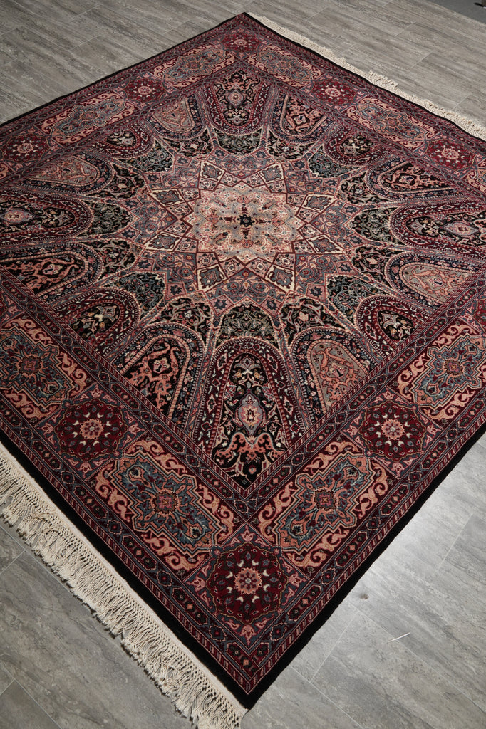 7 x 7 Black Minnici DOM Design SQUARE Rug 16013