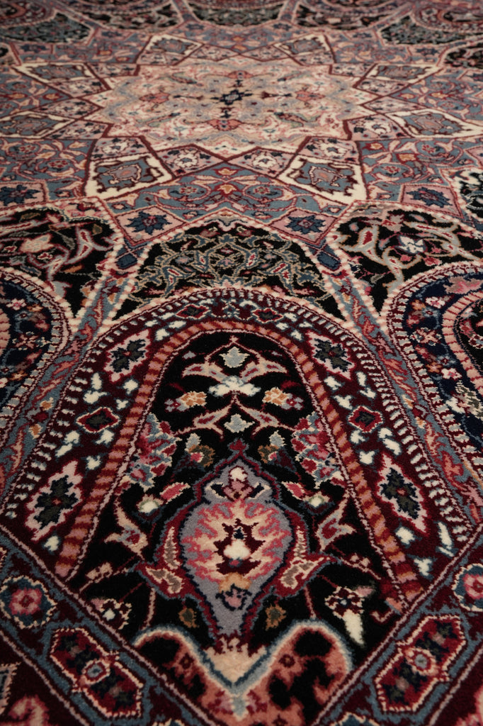 6 x 6 Black Minnici Design Rug 16012