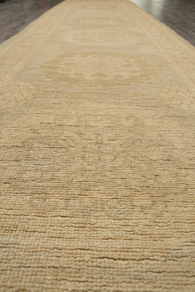 2.5 x 13.8 Runner Chotan Neutral pastels Natural Wool #F-4228