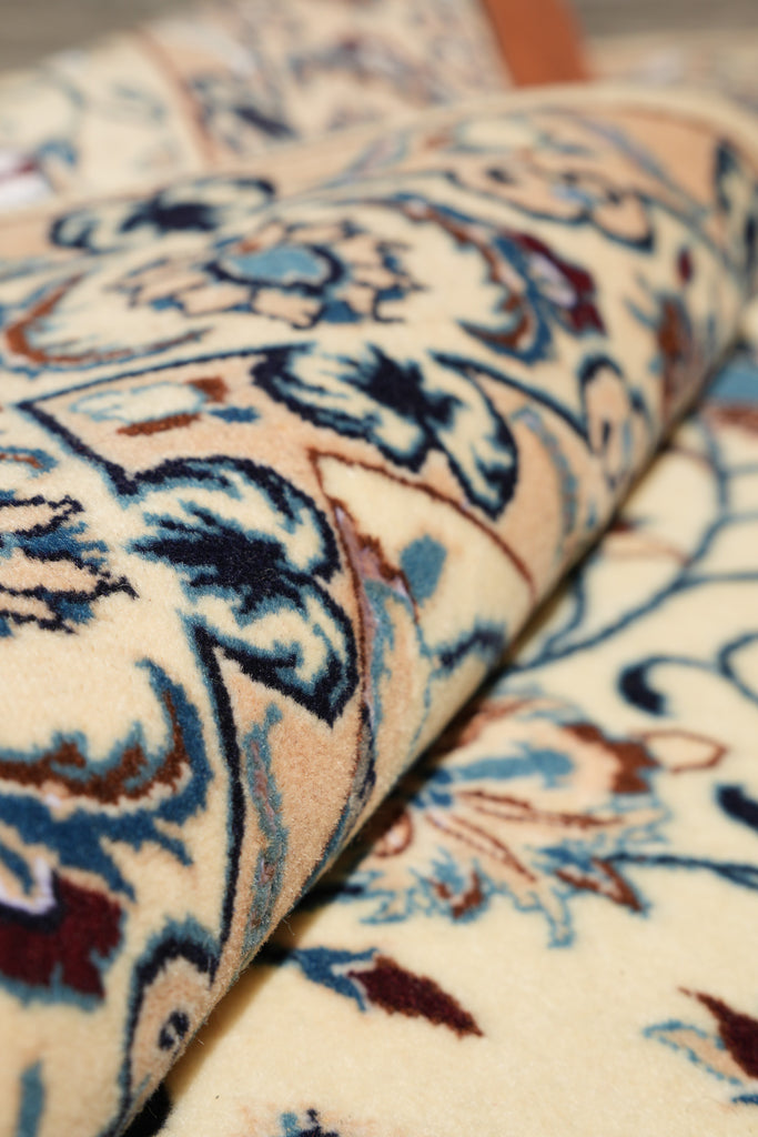 3.4 x 4.8 Fiine Quality Persian Nain Rug Quality 9 LA 400 KPSI #F-4231