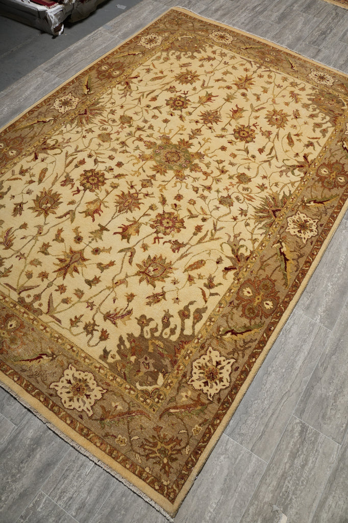 6 x 9 Beige, Green Hand-Knotted Agra Rug #PIX-15573
