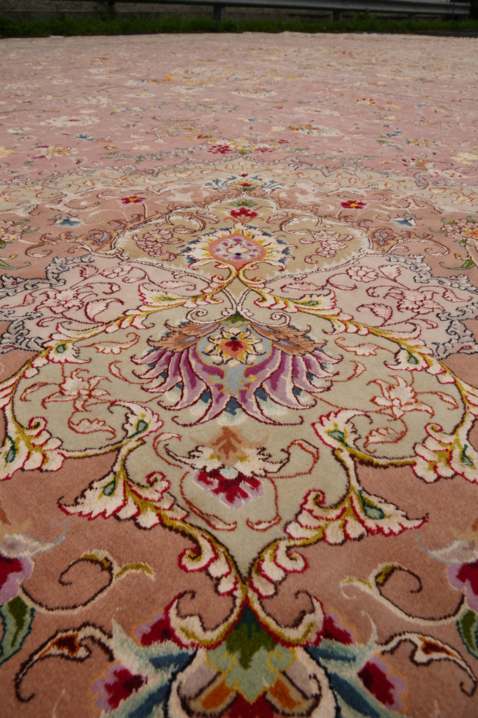 19.6 x 29.6 HANDMADE Amazing Rare Rug Super Fine 500 KPSI Wool and Silk 70 Raj Persian Tabriz Rug Mansion Oversize SIGNED Best of The Best ONE OF A KIND Iran #PIX-11827