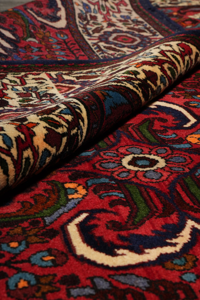7 x 9.9 Tribal Persian Bakhtiar Rug #B-72729