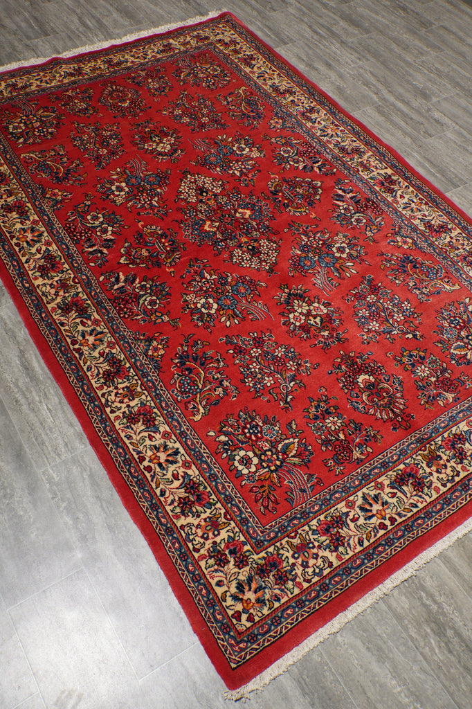 5.5 x 8.7 Quality Persian Sarouk Rug - Iran #B-73425