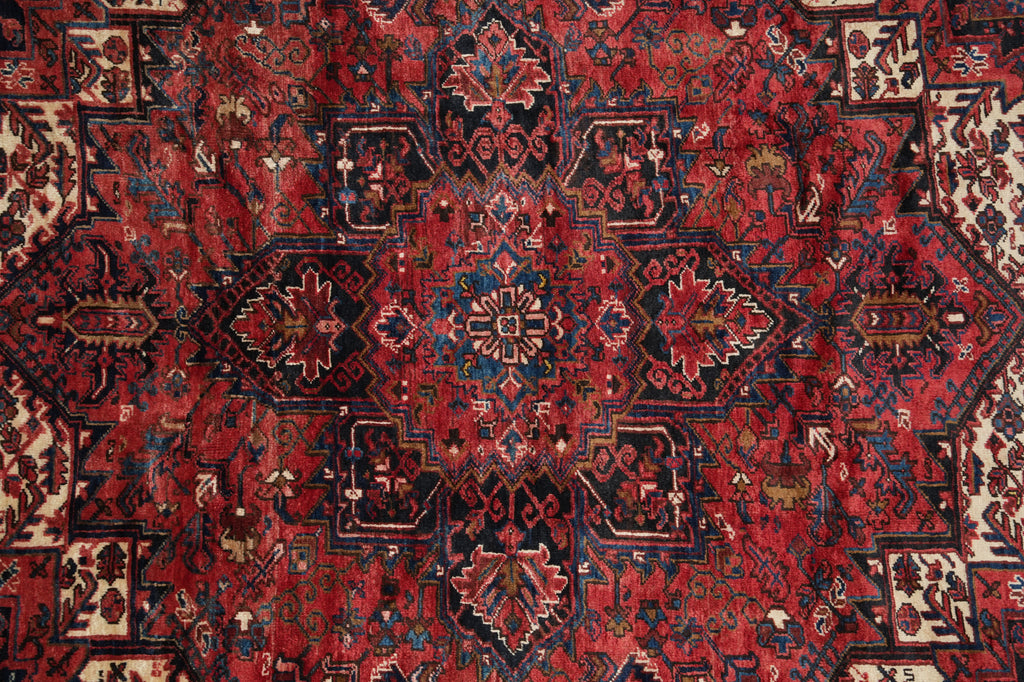 7.5 x 9.4 Salmon Red Persian Heriz Rug #B-82346
