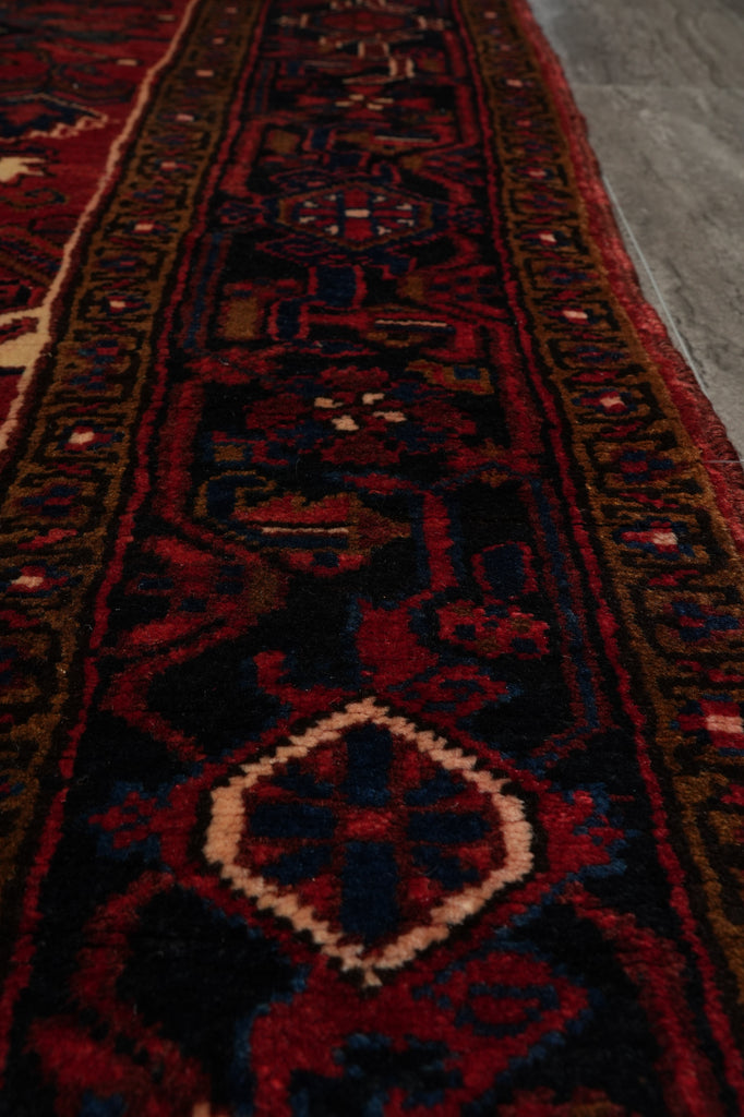 7.5 x 9.4 Salmon Red Persian Heriz Rug #B-82346