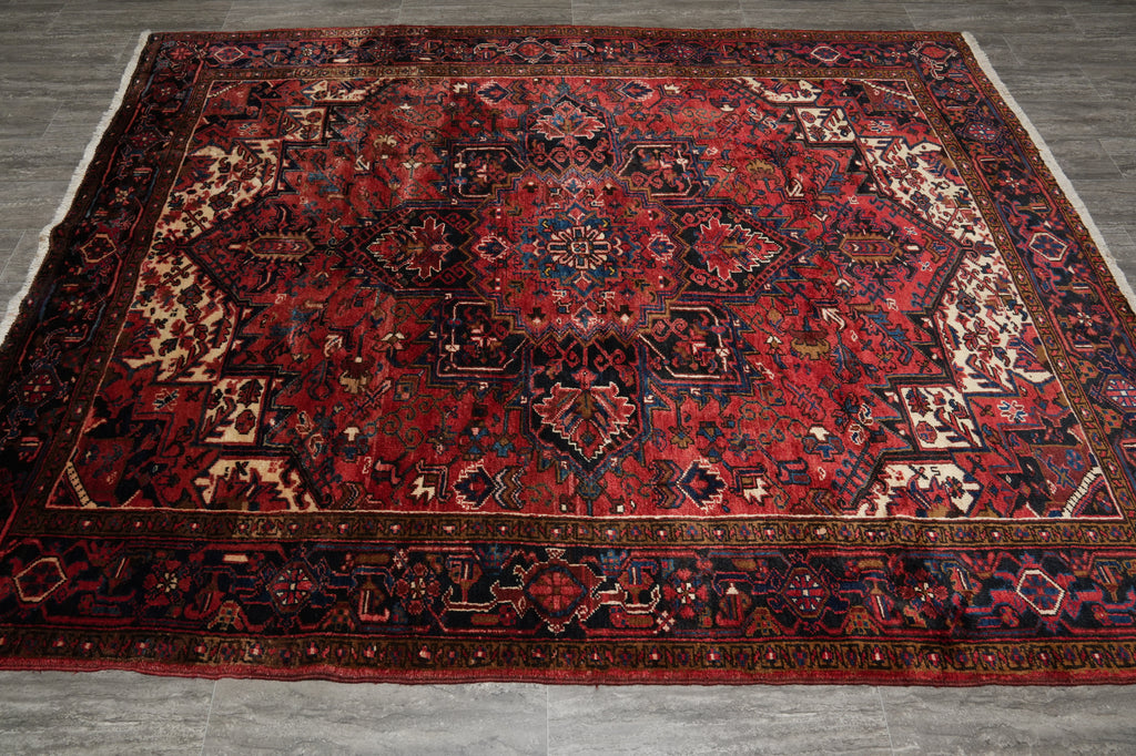 7.5 x 9.4 Salmon Red Persian Heriz Rug #B-82346