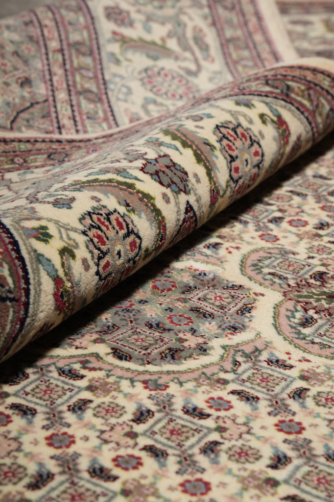 5 x 8.3 Authentic Indian Tabriz Mahi Rug Wool and Silk 400 Kpsi #PIX-4739