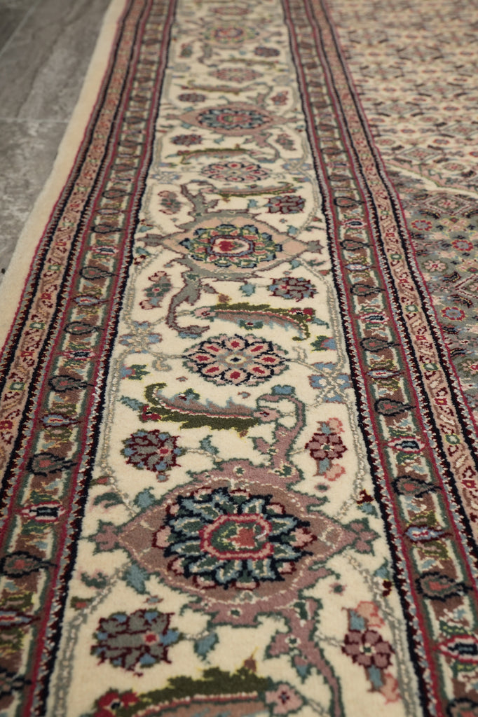 5 x 8.3 Authentic Indian Tabriz Mahi Rug Wool and Silk 400 Kpsi #PIX-4739