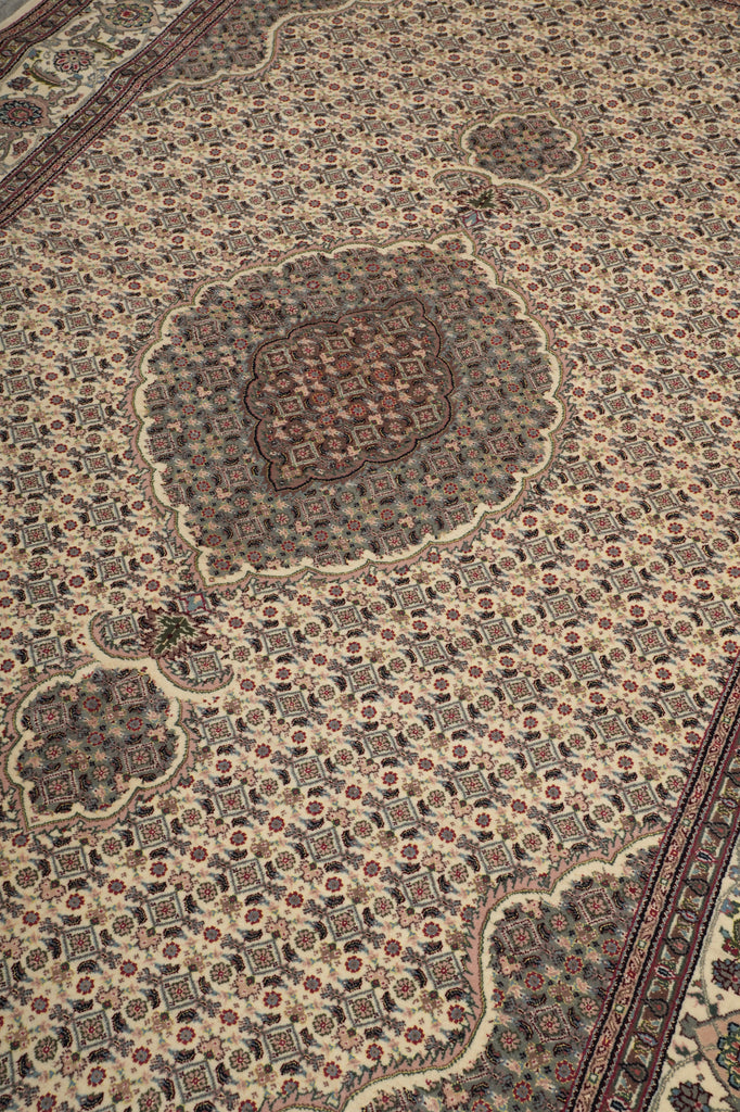5 x 8.3 Authentic Indian Tabriz Mahi Rug Wool and Silk 400 Kpsi #PIX-4739