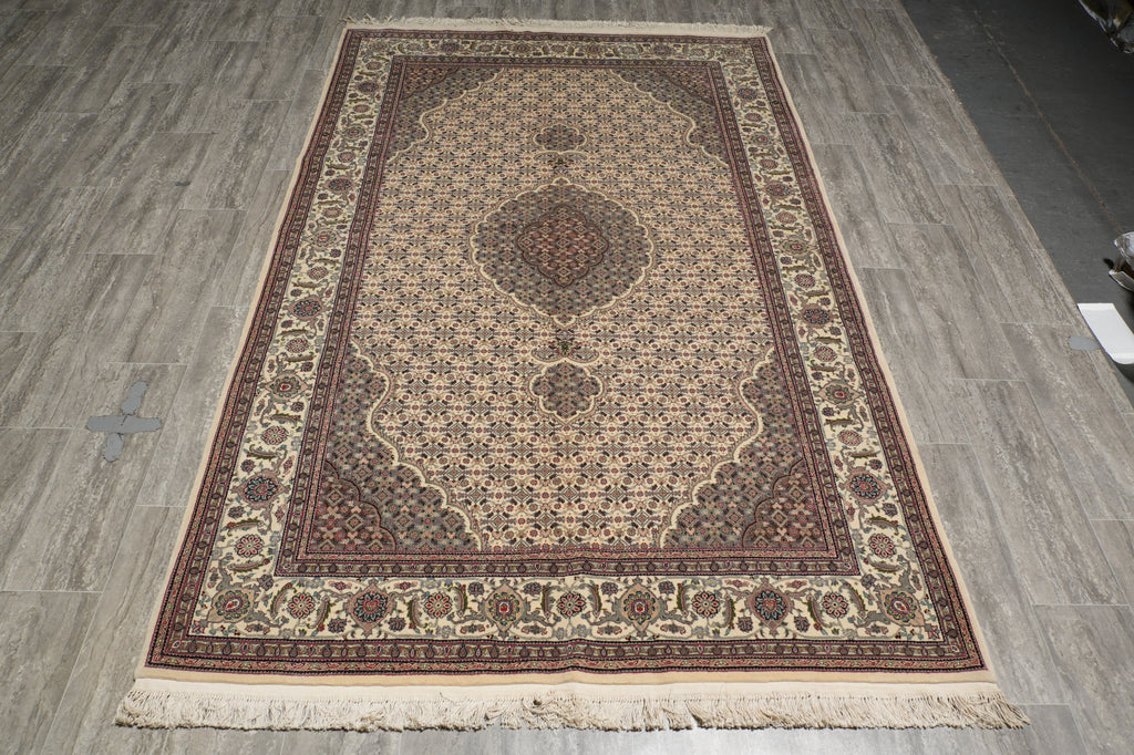 5 x 8.3 Authentic Indian Tabriz Mahi Rug Wool and Silk 400 Kpsi #PIX-4739