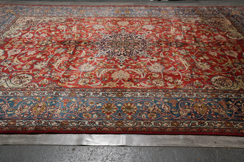11 x 15 Authentic Persian Wool Najafabad Esfahan Rug Pre-Owned