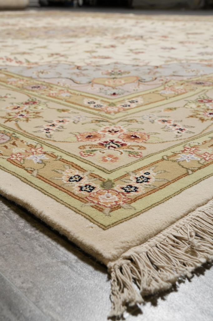 9.7 x 14 High Quality Wool and Silk Sino Tabriz #F-4269