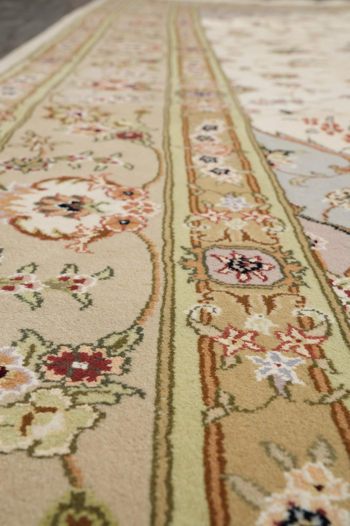 9.7 x 14 High Quality Wool and Silk Sino Tabriz #F-4269