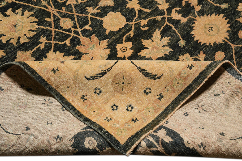 8.11 x 11.5 Fine Ghazni Wool Handmade Zigler Rug Black #F-4286