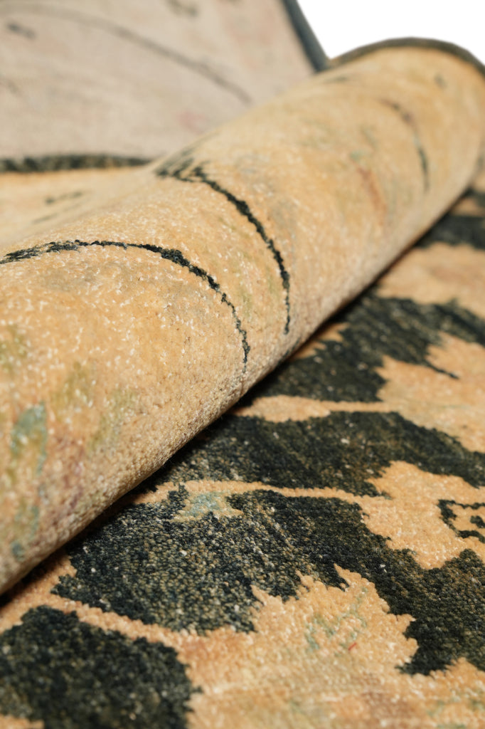 8.11 x 11.5 Fine Ghazni Wool Handmade Zigler Rug Black #F-4286