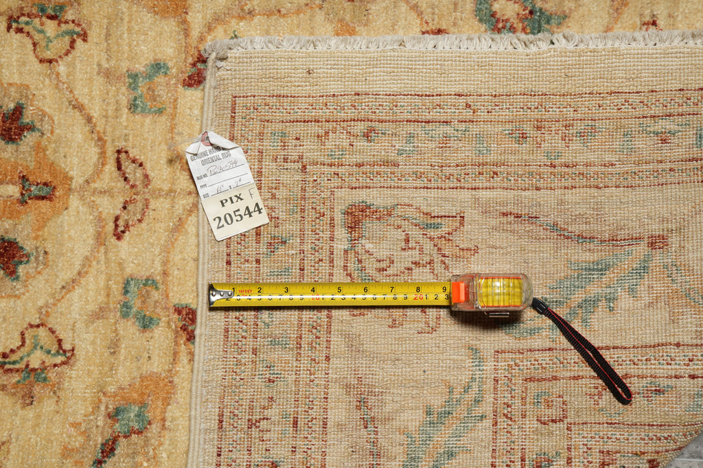 7 x 9.4 Beige Chobi Peshawar Rug 20544