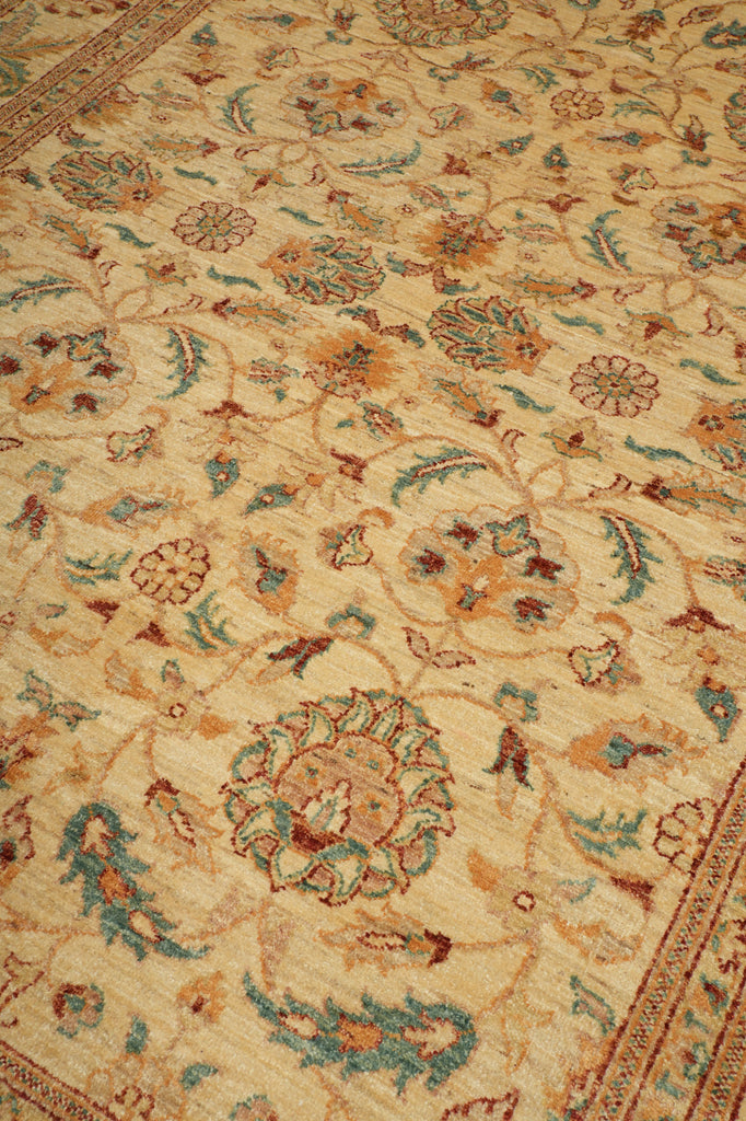 7 x 9.4 Beige Chobi Peshawar Rug 20544