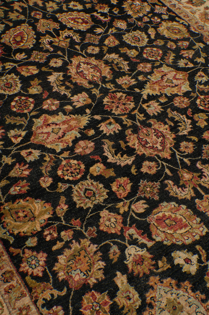 8 x 10 Charcoal Black Natural Wool Hand-Knotted Agra Rug - view 9
