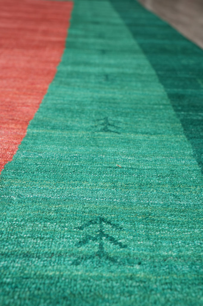 8 x 10 Handmade Wool Contemporary Rug – Solid Red with Green Accents (F-4519)