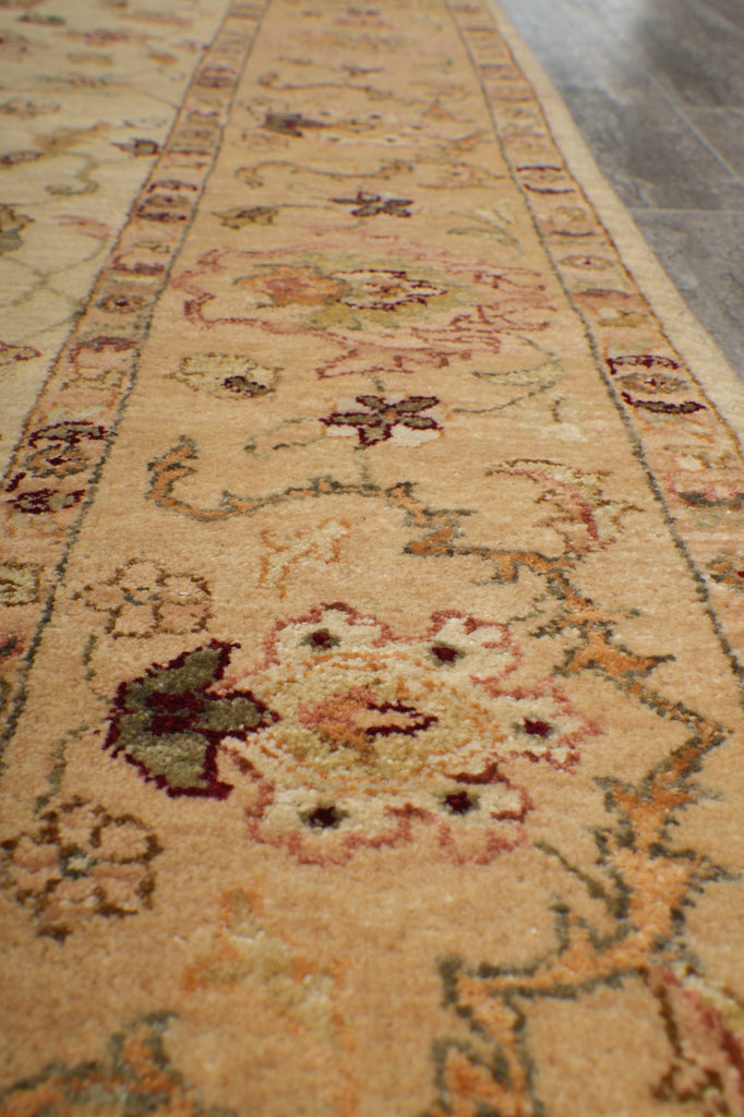 5.7 x 8 Beige Vegetable Dyed Chobi Rug 73658