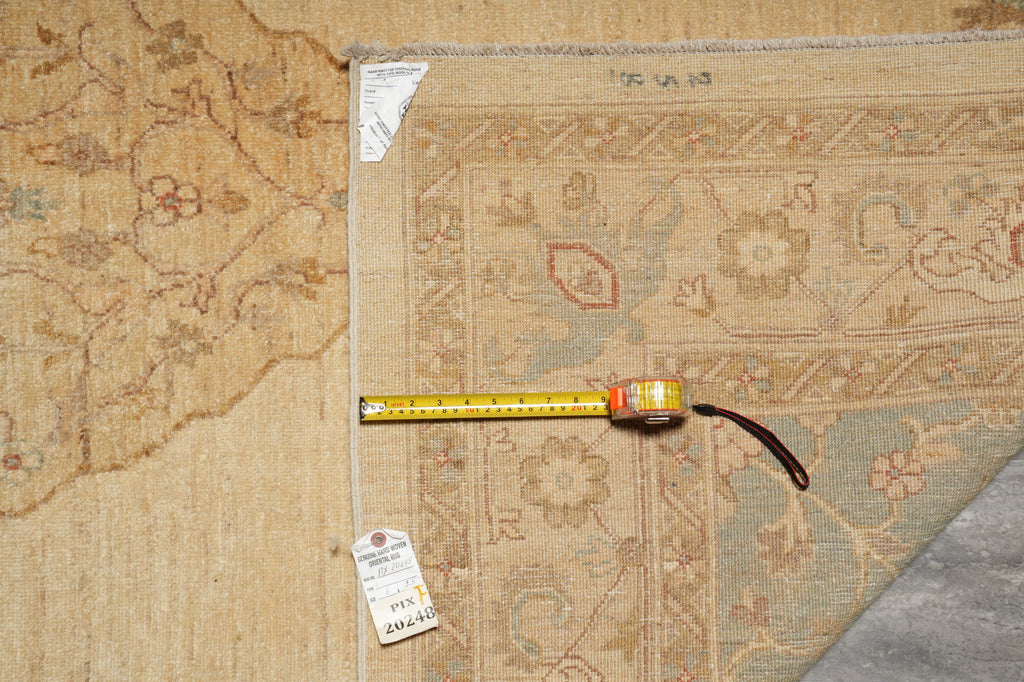 6 x 9.5 Ivory Ferahan Chobi Peshawar Handmade Rug 20248