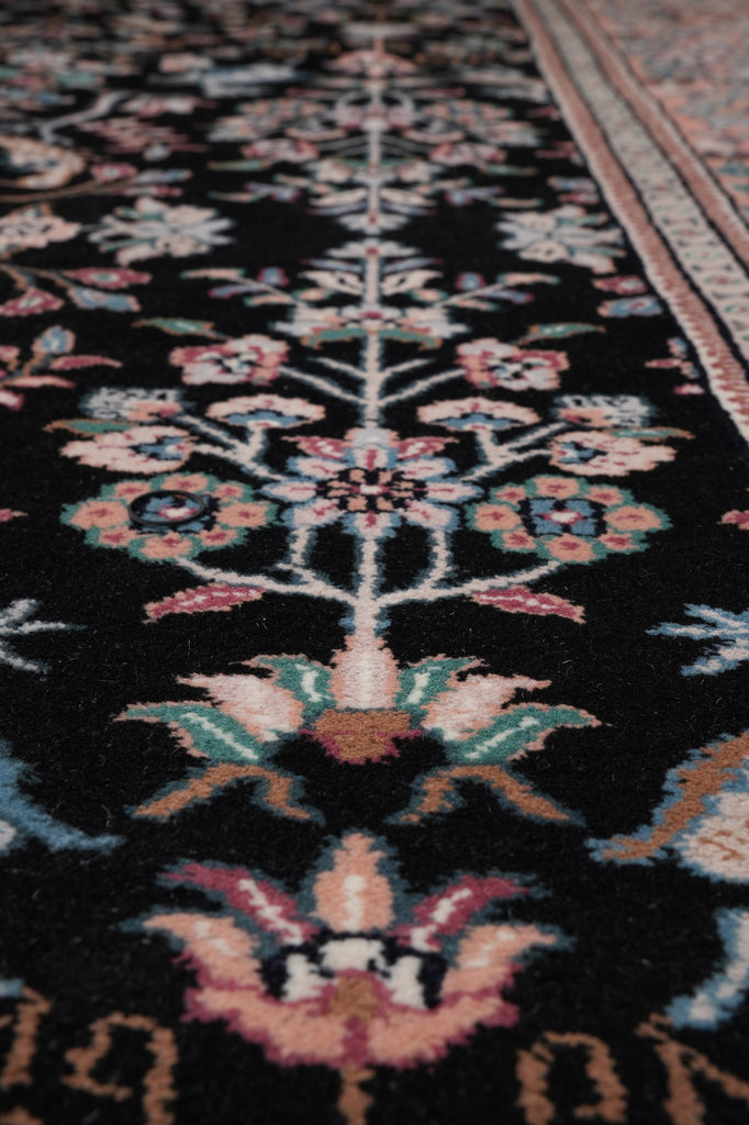 7.9 x 9.6 Paradise Birds Design Handmade Wool Rug Black #F-4520