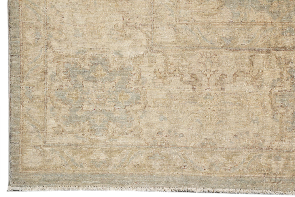 8.1 x 9.7 Neutrals New Hanmdade Pakistan Zigler Chobi Peshawar Rug #F-4321