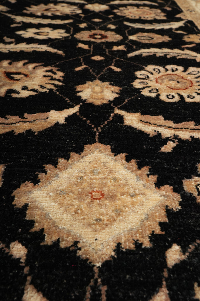 5.9 x 9 Black Chobi Peshawar Zigler Rug 20242