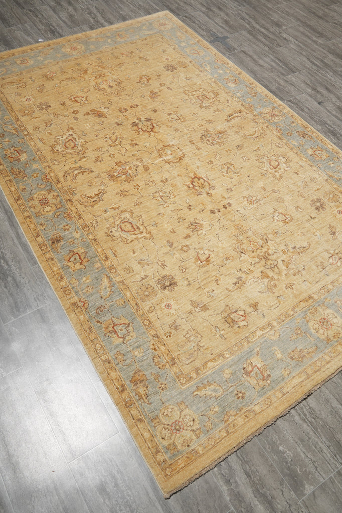 5.9 x 9 Brown Beige Chobi Peshawar Rug Taupe Blue Border 20229