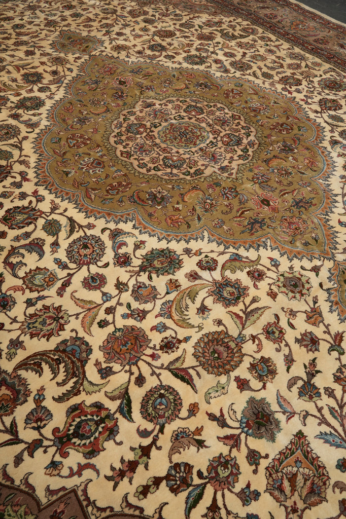 13 x 18.7 Fine Quality Persian Tabriz Rug 400 KPSI Wool and Silk #PIX-17140