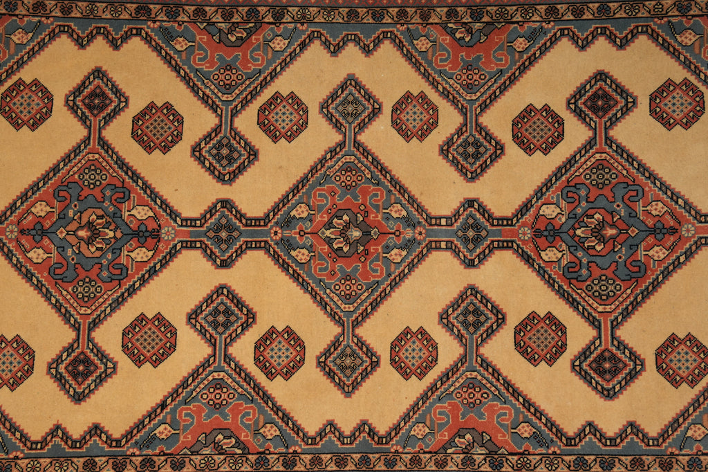 5.6 x 9 Persian Ardebil Azarbayjan Rug - IRAN #PIX-26269