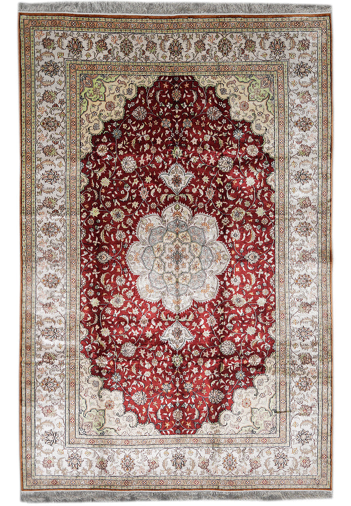 5.9 x 8.9 Silk Handmade Rug #F-4347